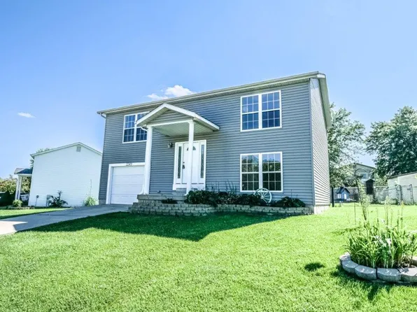 2245 Pinta Dr, Warrenton, MO 63383