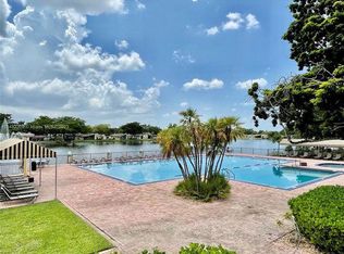 2 Briarwood Cir APT 107, Hollywood, FL 33024