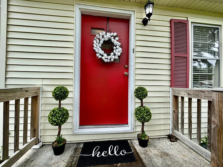 5621 Larry Ave — Photo 4
