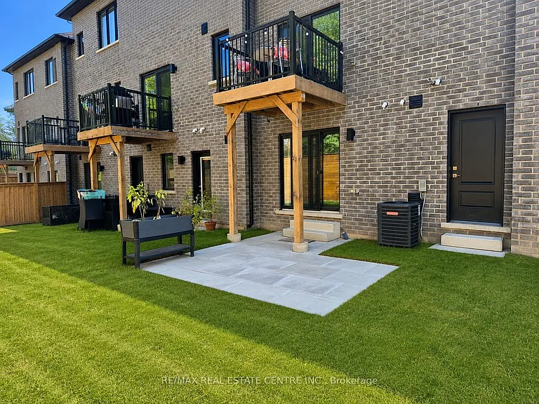46 Windtree Way — Photo 2