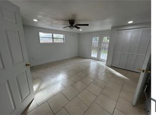 2613 E 112th Ave, Tampa, FL 33612