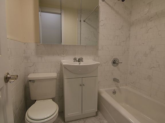 5th image of 6 W 75th St #2C