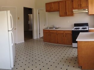 6615 27th Ave APT 3, Kenosha, WI 53143