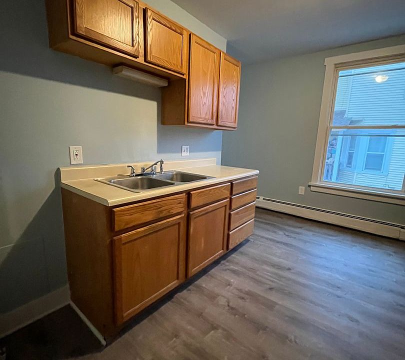 1st image of 149-151 Francis Ave #151-2