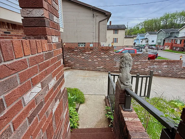 57 Zeller St — Photo 8