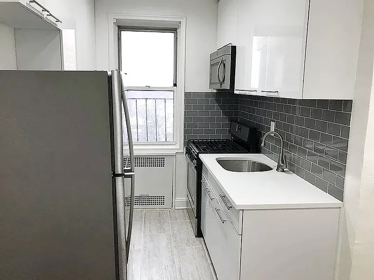 84-09 35th Ave #6-P — Photo 2