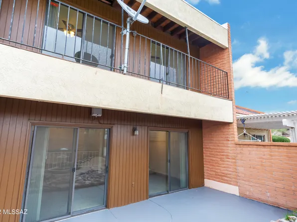 9484 E Golden West St, Tucson, AZ 85710