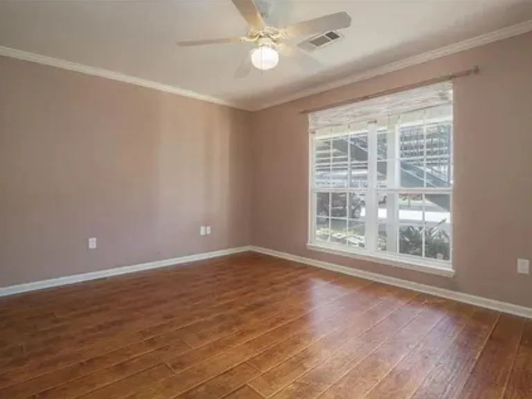 545 Versailles Blvd #A — Photo 12