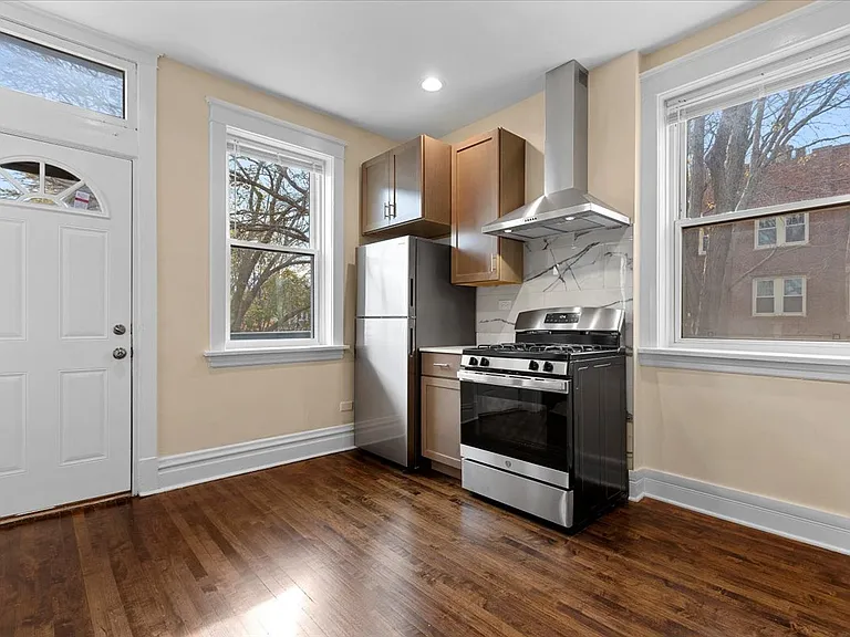 4351 N Bell Ave #2R — Photo 5