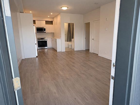 5th image of 1419 McCallum Rd #63