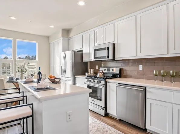 449 Kylie Lane, Santa Rosa, CA 95409