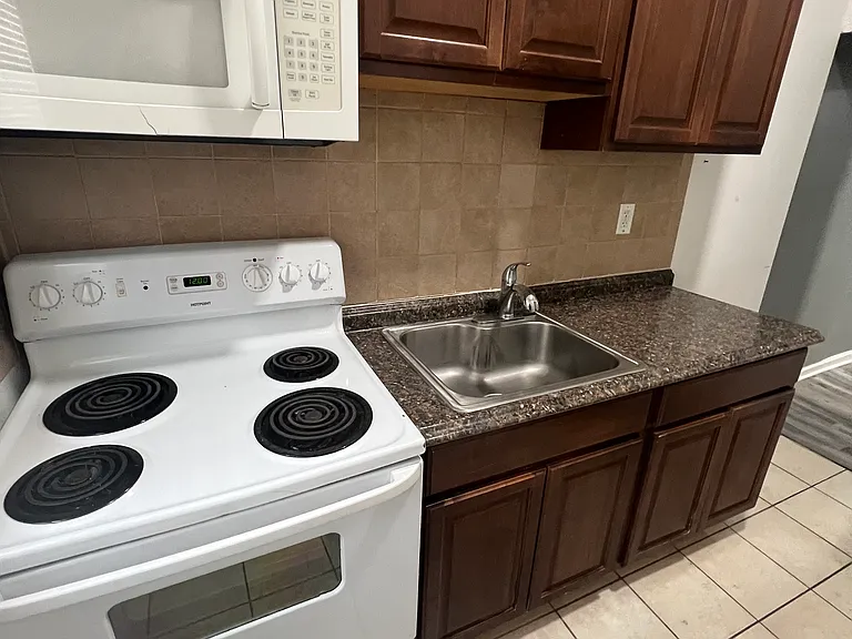 519 Mosher St #2 — Photo 7
