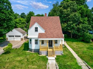 34 Belmont St, Whitman, MA 02382