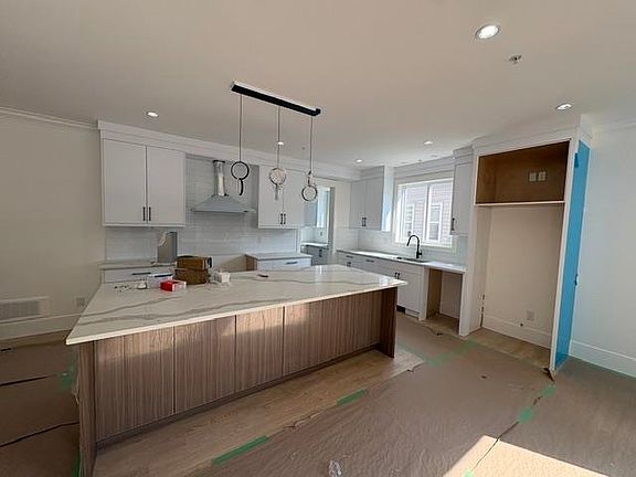 3rd image of 11077 241a St