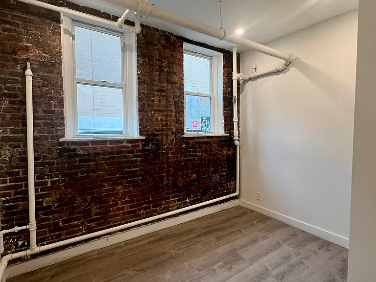 111 Peterborough St #4 — Photo 13