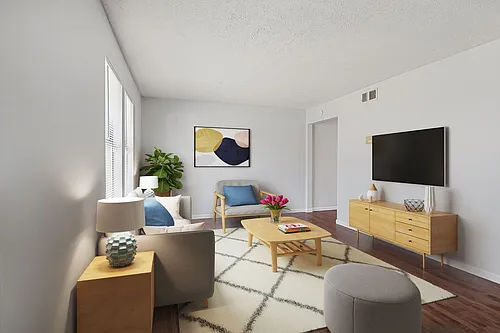 East Memorial Apartments Photo 1