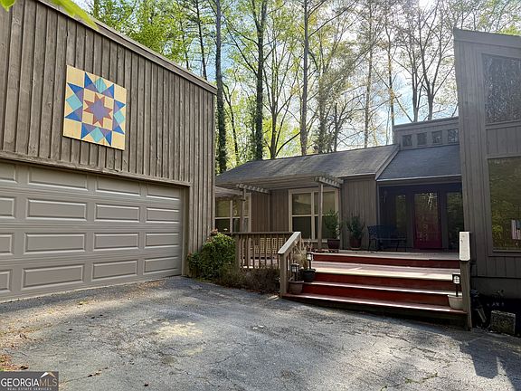 2nd image of 507 Bridlepath Ln