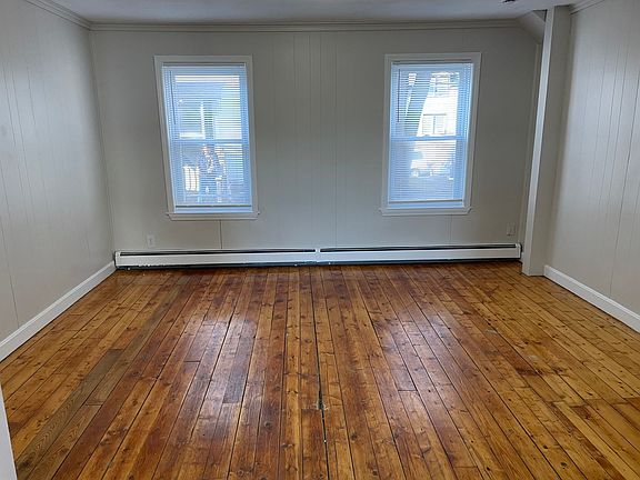 5th image of 2-24 Oakleigh Ave #18