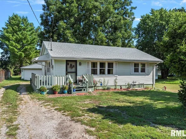 2209 Catalina Ln, Springfield, IL 62702