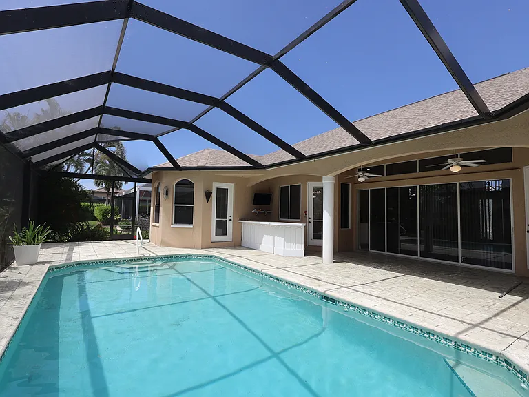 4905 Sands Blvd — Photo 1