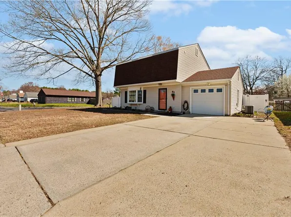 41 Sanlun Lakes Dr, Hampton, VA 23666