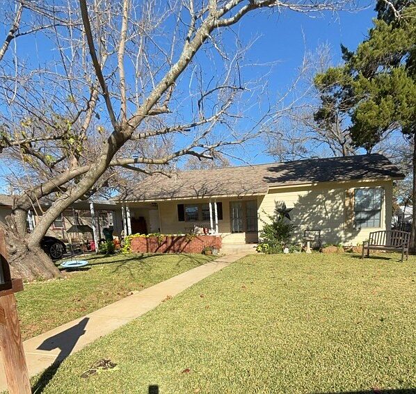 1st image of 107 S Greenview Dr
