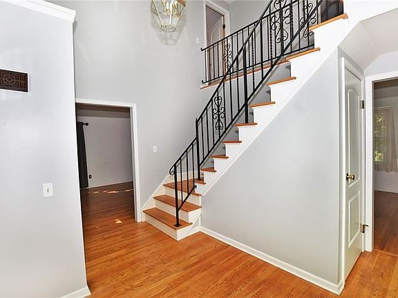 3rd image of 57 Shagbark Way
