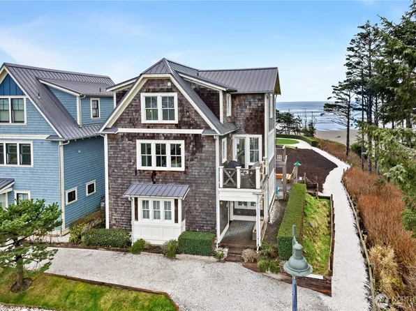 78 Pacifica Lane, Pacific Beach, WA 98571