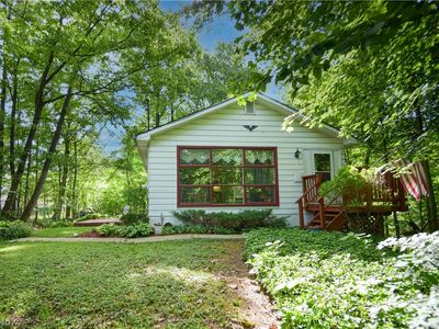 1683 Ridge Rd, Hinckley, OH, 44233