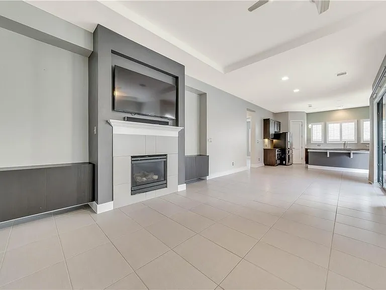 309 W Jeffrey David Ln — Photo 6