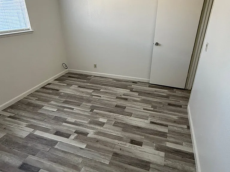 9652 Lake Natoma Dr — Photo 12
