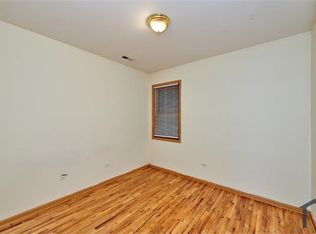 2427 W Madison St APT 4, Chicago, IL 60612