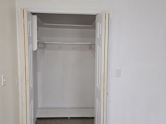 3rd image of 7022 Surrey Dr Floor 1