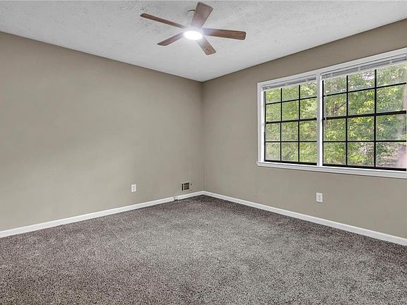 5th image of 8673 Plumtree Dr