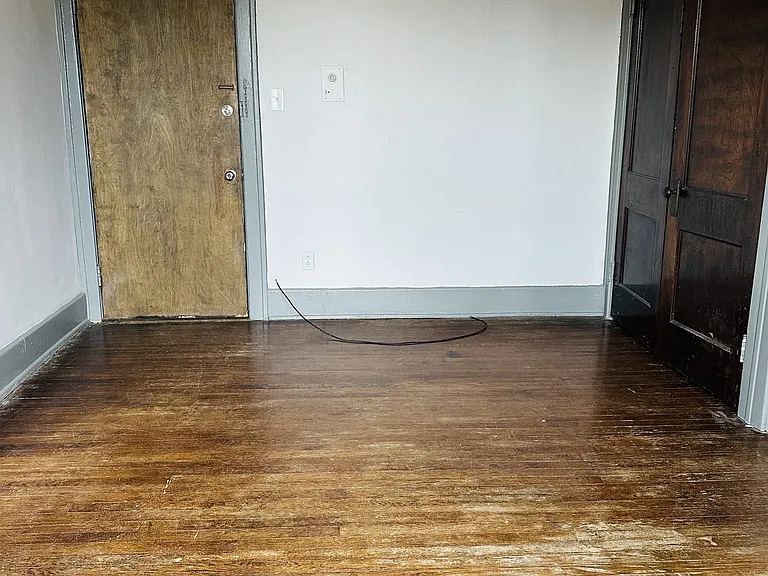 9 Woodland Apartments — Photo 15
