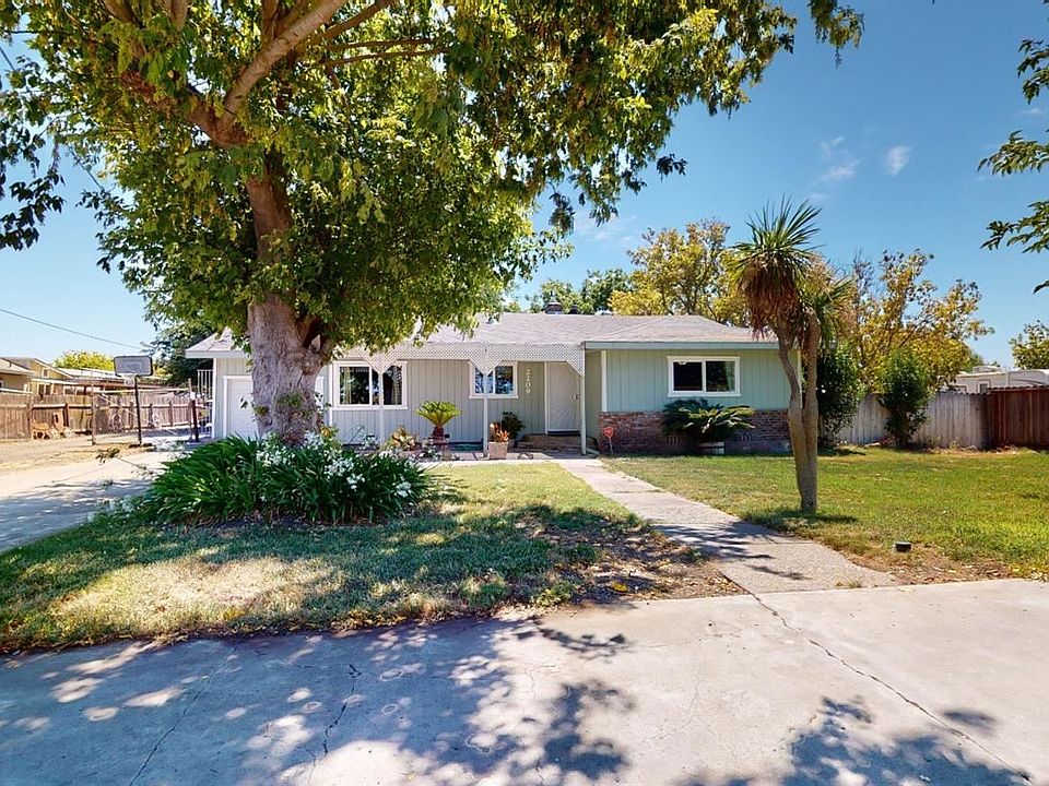 1st image of 2209 E Cypress Rd