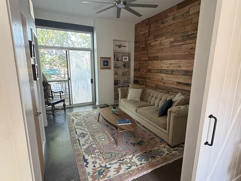 1661 La France St NE #407 — Photo 41