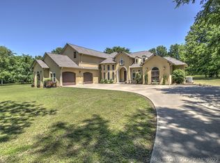 985 N Elm Cir, Chouteau, OK 74337