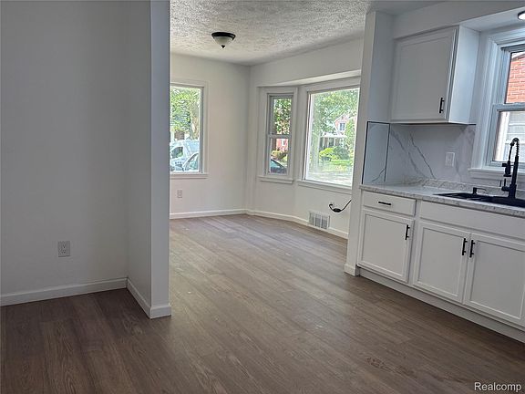 4th image of 11552 Nottingham Rd