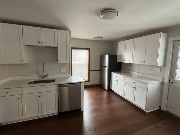 4 Rutland St, Hudson, MA 01749