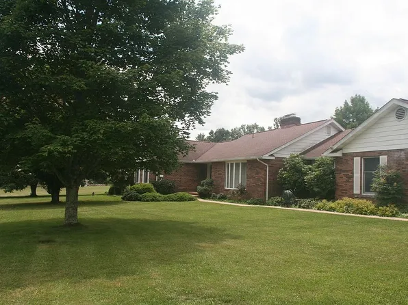 341 Roma Dr, Crossville, TN 38555