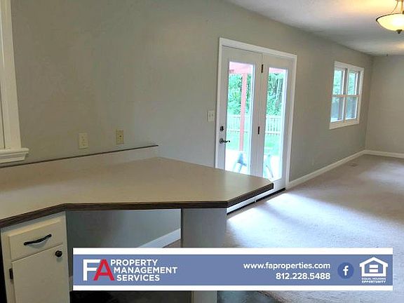 4th image of 2844 Karen Ln