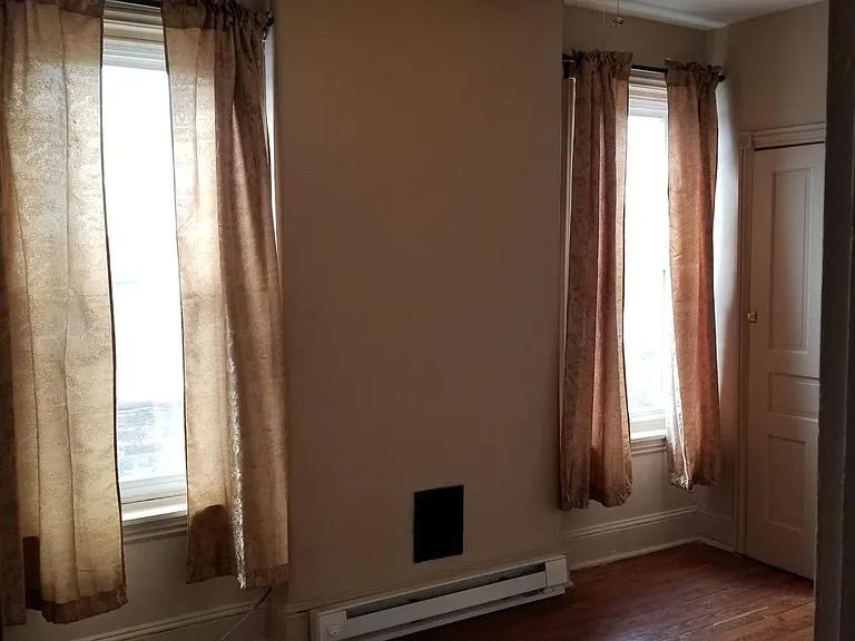 226 Kalos St — Photo 8