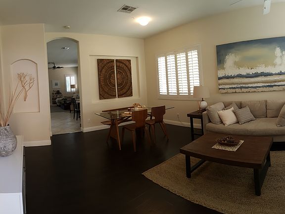 Front Liv Room from Entrance