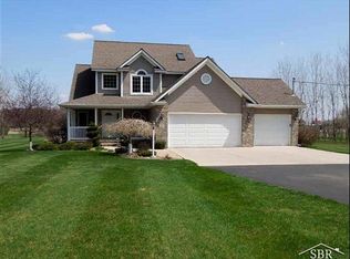 3810 N Gleaner Rd, Freeland, MI 48623