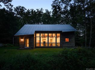 101 Peaceable St, Redding, CT 06896