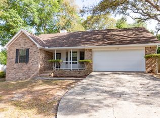 102 Brian Dr, Crestview, FL 32536