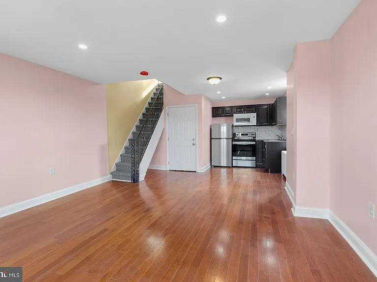 1440 W Porter St #2 — Photo 4