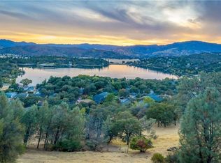 17196 Greenridge Rd, Hidden Valley Lake, CA 95467