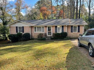 2667 Fox Hills Dr, Decatur, GA 30033